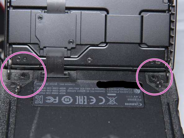 Canon EOS M5 Teardown, Back Case, back: crwdns2935265:06crwdnd2935265:02crwdnd2935265:02crwdne2935265:0