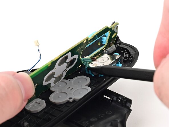 Joy-Con 2 (Left) Joystick Replacement, Install the board: crwdns2935265:035crwdnd2935265:01crwdnd2935265:03crwdne2935265:0