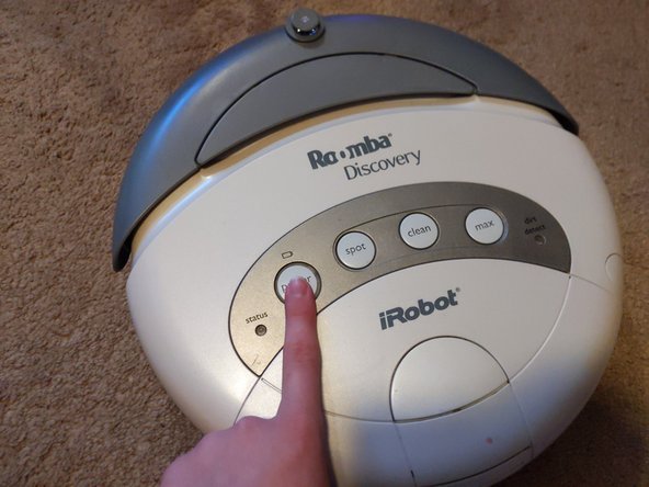 Charging System reset, Reset the roomba: crwdns2935265:03crwdnd2935265:02crwdnd2935265:02crwdne2935265:0