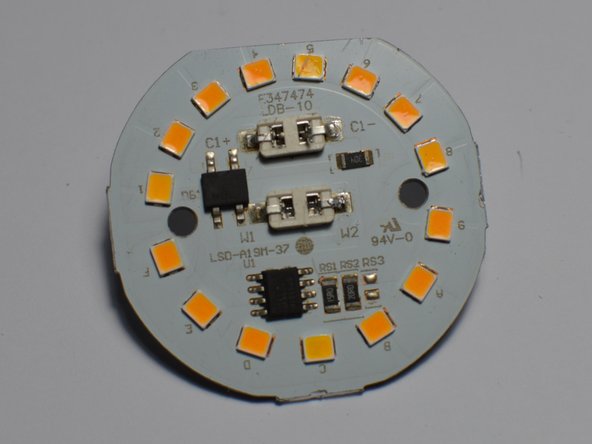 LED Light Bulb Teardown, All Parts: stap 0, afbeelding 2 van 3