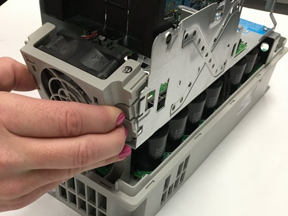Rockwell Automation PowerFlex 755 Disassembly, Removing the Upper Fan: step 7, image 1 of 1
