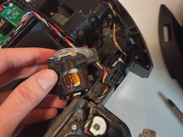 Ecovacs Deebot 920 Disassembly, Remove The Water Pump: crwdns2935265:012crwdnd2935265:03crwdnd2935265:03crwdne2935265:0