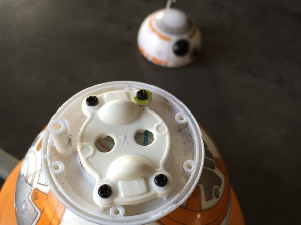 Sphero BB-8 head Teardown & Cleaning: crwdns2935265:06crwdnd2935265:03crwdnd2935265:03crwdne2935265:0