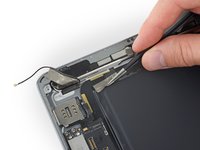 iPad 5 LTE Logic Board Replacement