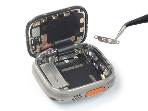 Apple Watch Ultra Screen Replacement, Remove the display cable bracket: crwdns2935265:021crwdnd2935265:02crwdnd2935265:02crwdne2935265:0