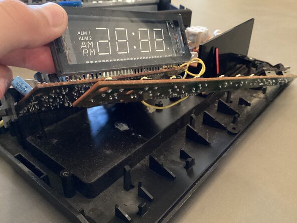 1976 General Electric Clock Radio Teardown: crwdns2935265:07crwdnd2935265:02crwdnd2935265:03crwdne2935265:0