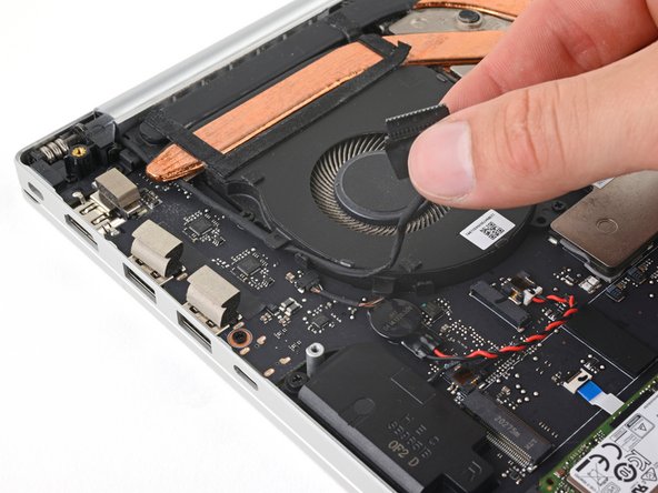 Razer Blade 15" (2020) Screen Replacement, Unclip the screen cable: crwdns2935265:018crwdnd2935265:02crwdnd2935265:03crwdne2935265:0