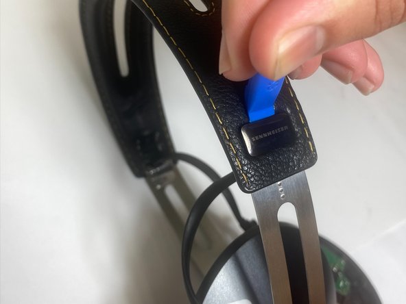 Sennheiser Momentum Wireless M2 AEBT Adjustable Sliding Hinges Replacement: crwdns2935265:06crwdnd2935265:02crwdnd2935265:02crwdne2935265:0