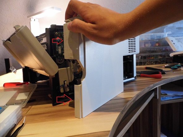 Replace Kyocera FS-1010 sponge rubber, Remove the side cover: crwdns2935265:05crwdnd2935265:03crwdnd2935265:03crwdne2935265:0