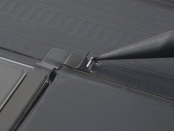 iPad Pro 12.9" 2nd Gen Battery Replacement, Open the ZIF connector: crwdns2935265:051crwdnd2935265:02crwdnd2935265:02crwdne2935265:0