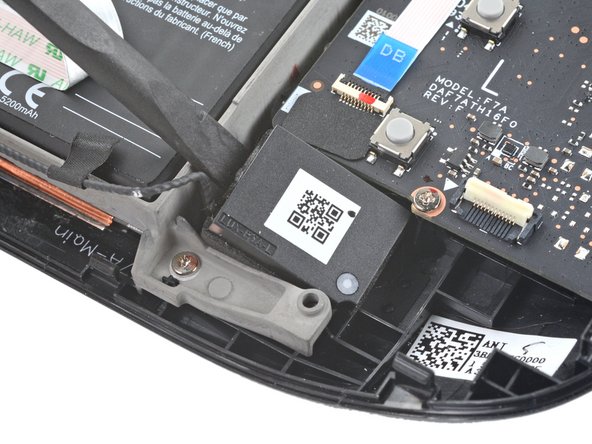 Steam Deck Speakers Replacement, Remove the left speaker: crwdns2935265:031crwdnd2935265:02crwdnd2935265:02crwdne2935265:0