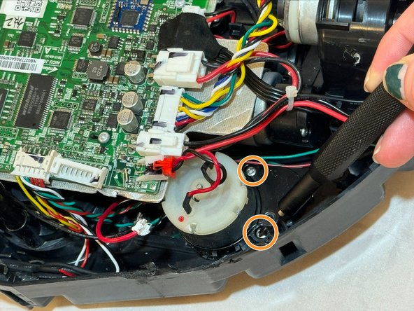 Hoover Rogue 970 Wall Brush Motor Replacement, Wall Brush Motor: crwdns2935265:014crwdnd2935265:02crwdnd2935265:02crwdne2935265:0