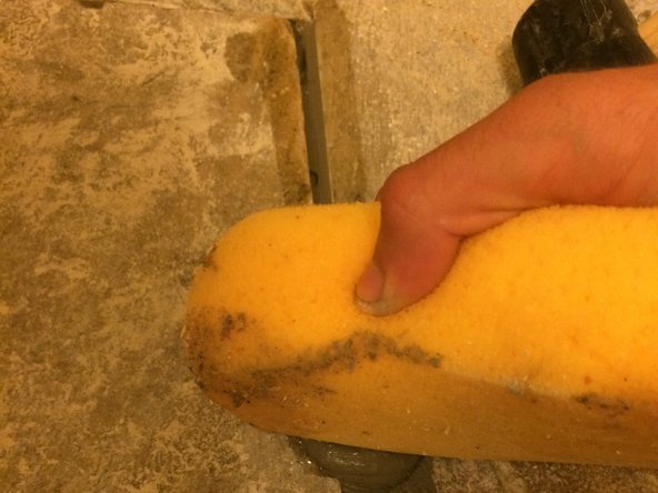 How to Install Bathroom Tile Flooring: crwdns2935265:07crwdnd2935265:02crwdnd2935265:03crwdne2935265:0