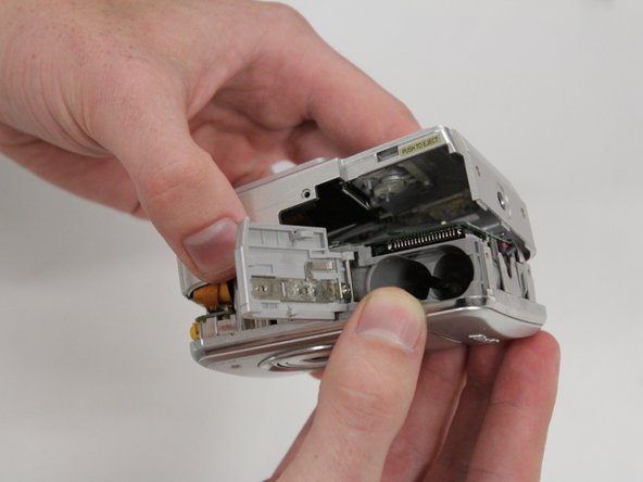 Fujifilm FinePix A350 Speaker Replacement: crwdns2935265:05crwdnd2935265:02crwdnd2935265:03crwdne2935265:0