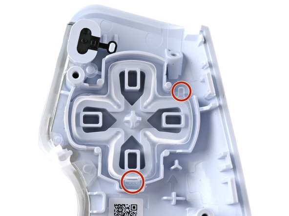 PlayStation Portal D-pad Replacement, Remove the D-pad: crwdns2935265:029crwdnd2935265:02crwdnd2935265:02crwdne2935265:0