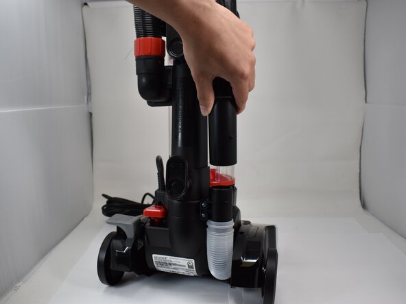 Bissell CleanView Compact 3508 Lower Hose Replacement, Top/Bottom: crwdns2935265:04crwdnd2935265:03crwdnd2935265:03crwdne2935265:0