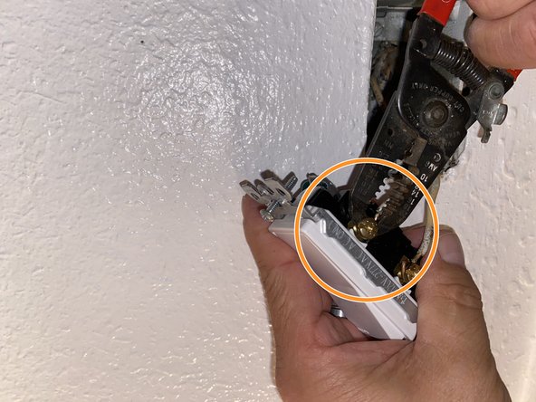 Illuminated Light Switch Replacement: crwdns2935265:04crwdnd2935265:02crwdnd2935265:03crwdne2935265:0