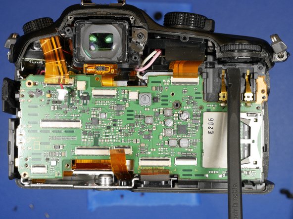 Panasonic Lumix DMC-GH3 Disassembly: crwdns2935265:016crwdnd2935265:02crwdnd2935265:03crwdne2935265:0