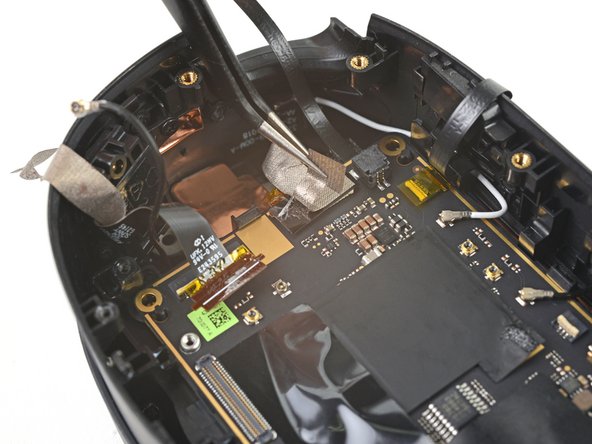 HTC Vive XR Elite Depth Sensor Replacement, Peel the tape: crwdns2935265:071crwdnd2935265:02crwdnd2935265:02crwdne2935265:0