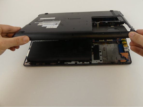 Samsung NP-QX411L Screen Replacement: crwdns2935265:010crwdnd2935265:03crwdnd2935265:03crwdne2935265:0