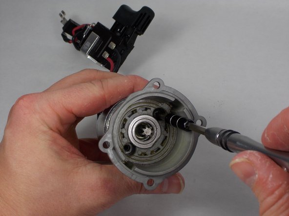 Ryobi P235 Motor Replacement: crwdns2935265:011crwdnd2935265:02crwdnd2935265:03crwdne2935265:0