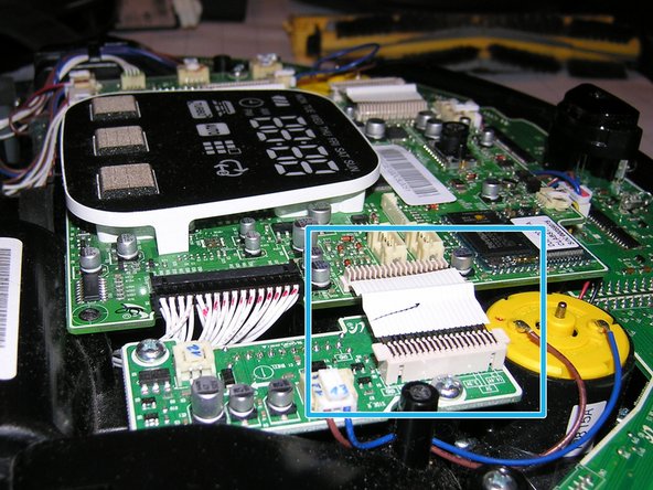 Samsung NaviBot SR8981 (VCR8981L3B-XEG) Disassembly, Disconnect motherboard: step 9, image 3 of 3