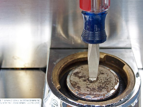 Tune-up A Rancilio Silvia Espresso Machine, Remove Tray & Flip: crwdns2935265:03crwdnd2935265:03crwdnd2935265:03crwdne2935265:0