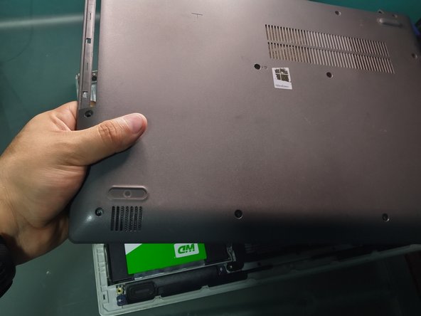 Lenovo Ideapad 320-14ISK Hard Drive Replacement, Opening the laptop: crwdns2935265:03crwdnd2935265:03crwdnd2935265:03crwdne2935265:0