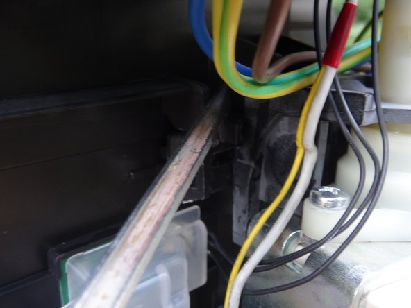 Philips EP models: pump replacement: crwdns2935265:08crwdnd2935265:02crwdnd2935265:03crwdne2935265:0