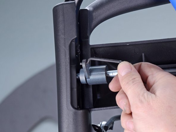 Toro Walk Behind Mowers 21199HD 2018 Traction Cable Replacement, Remove the cable from the cable guides: crwdns2935265:011crwdnd2935265:02crwdnd2935265:03crwdne2935265:0