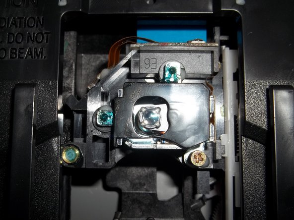 How to clean the Magnavox MWD200F optical lens, How to clean the Magnavox MWD200F optical lens: crwdns2935265:05crwdnd2935265:02crwdnd2935265:03crwdne2935265:0