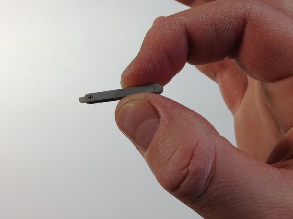 更换微软Surface Pro 4的左侧扬声器: 步骤 12 中的图像 2，3