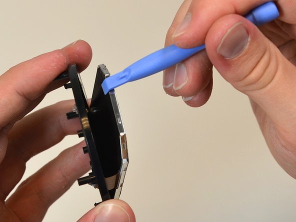 Nest Learning Thermostat 2nd Generation LCD Screen Replacement, Remove LCD screen from plastic frame: crwdns2935265:018crwdnd2935265:02crwdnd2935265:02crwdne2935265:0