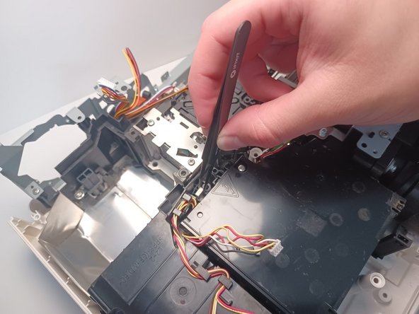 Epson Home Cinema 2150 Exhaust Fan Replacement: crwdns2935265:026crwdnd2935265:02crwdnd2935265:03crwdne2935265:0