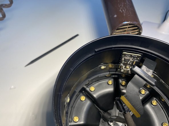 HomePod Disassembly, Microphone Board Removal: step 21, image 2 of 3