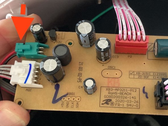 Blueair 311 Auto: Disassembly and disconnection of ionizer, Disconnect the ionizer power cable: crwdns2935265:04crwdnd2935265:03crwdnd2935265:03crwdne2935265:0
