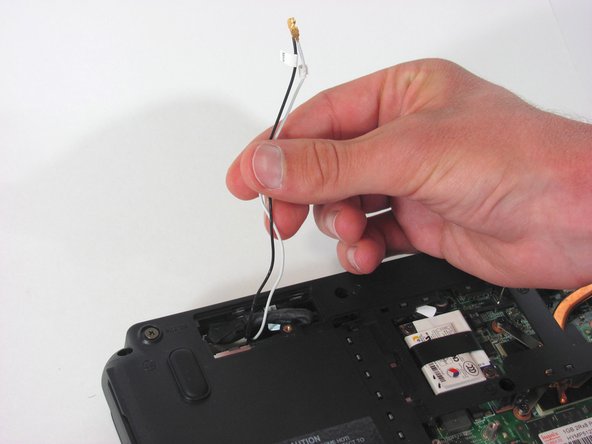 Toshiba Satellite L45-S7423 LCD Display Replacement: crwdns2935265:09crwdnd2935265:03crwdnd2935265:03crwdne2935265:0