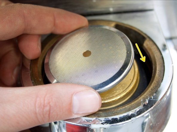 Tune-up A Rancilio Silvia Espresso Machine, Replace Screen and Diffuser: crwdns2935265:011crwdnd2935265:02crwdnd2935265:03crwdne2935265:0