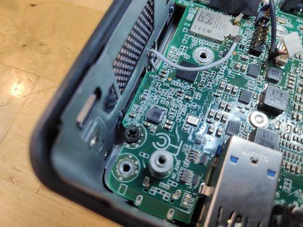 Intel NUC8i7BEH Disassembly, Motherboard Removal: crwdns2935265:07crwdnd2935265:02crwdnd2935265:03crwdne2935265:0