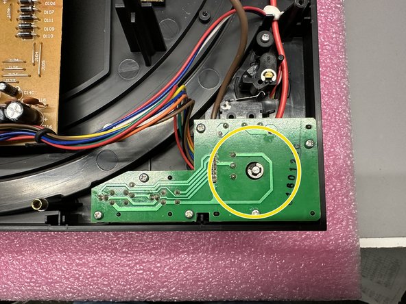 AT-LP120-USB Start/Stop Button Replacement, Disassembly: Locate The Button: crwdns2935265:06crwdnd2935265:03crwdnd2935265:03crwdne2935265:0