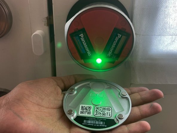 How to Replace a Manual Door Lock With An August (4th Gen.) Smart Lock: 步骤 11 中的图像 1，2