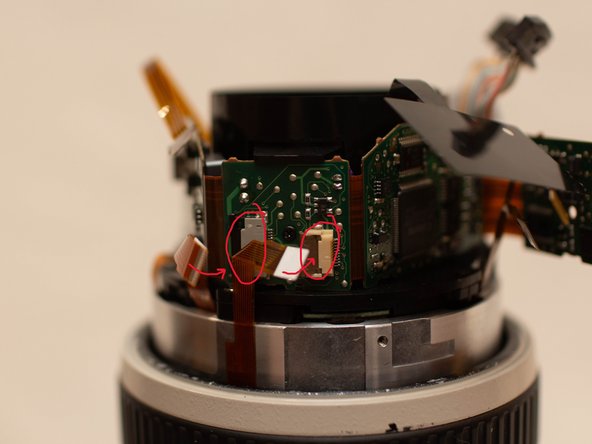 Canon EF 70-200mm f/2.8L IS USM Zooming Key Replacement, Connect Ribbon Cables and Install Tape: crwdns2935265:019crwdnd2935265:02crwdnd2935265:03crwdne2935265:0