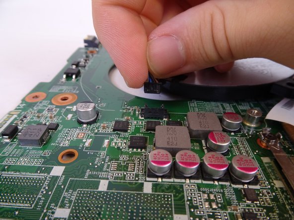 HP 15-f009wm Cooling System Replacement: crwdns2935265:025crwdnd2935265:03crwdnd2935265:03crwdne2935265:0