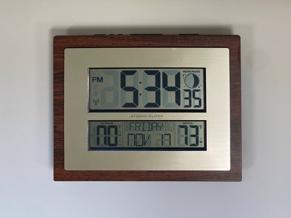 How to Replace a BHG Digital Clock Screen: шаг 6, изображение 3 из 3