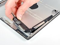 iPad 2 Wi-Fi EMC 2415 Teardown