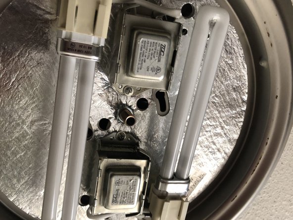 Dome Ceiling Light Bulb Replacement: crwdns2935265:03crwdnd2935265:02crwdnd2935265:03crwdne2935265:0