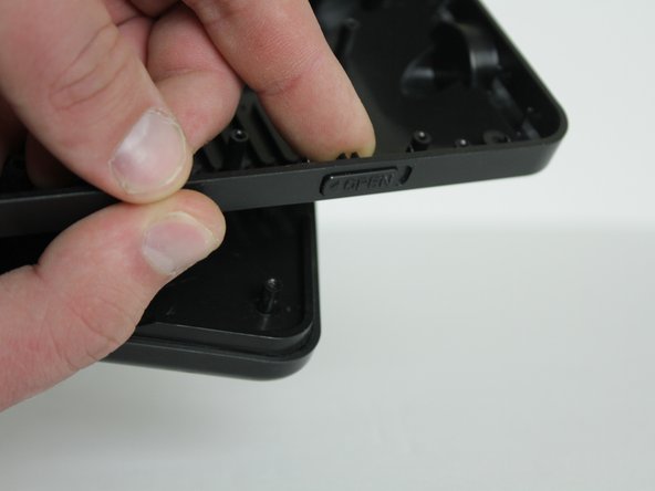 Insignia NS-DS9PDVD15 Latch Replacement: crwdns2935265:07crwdnd2935265:02crwdnd2935265:02crwdne2935265:0