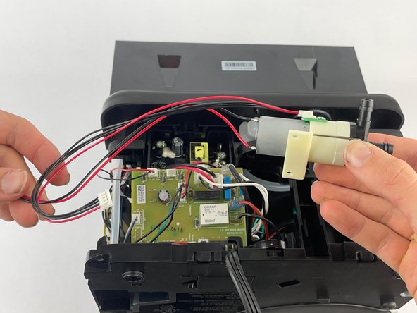 Keurig K-Duo Water Pump Replacement: crwdns2935265:06crwdnd2935265:02crwdnd2935265:02crwdne2935265:0