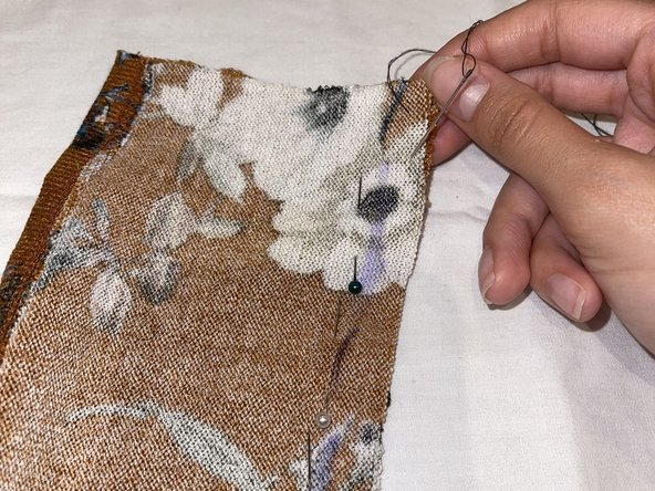 How to Patch a Ripped Crotch in Cotton Pants: crwdns2935265:03crwdnd2935265:02crwdnd2935265:03crwdne2935265:0