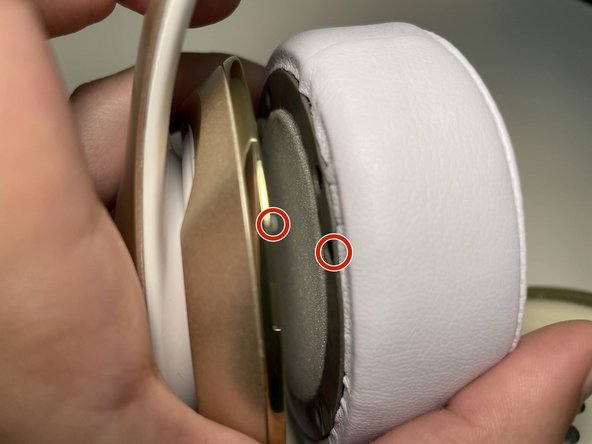 Beats Studio 2 Wireless Ear Cushions Replacement: crwdns2935265:06crwdnd2935265:02crwdnd2935265:03crwdne2935265:0